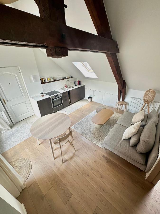 Ecrin De Calme Avec Terrasse Apartment Chambéry Exterior foto