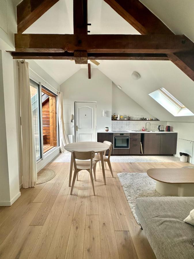 Ecrin De Calme Avec Terrasse Apartment Chambéry Exterior foto